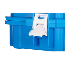 Cargar imagen en el visor de la galería, CAJA DE IMPACTO INVICTA DC COMICS PARA 3 RELOJES - AZUL